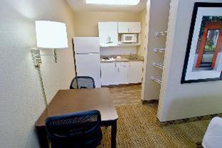 Mainstay Suites Knoxville - Cedar Bluff Ruang foto